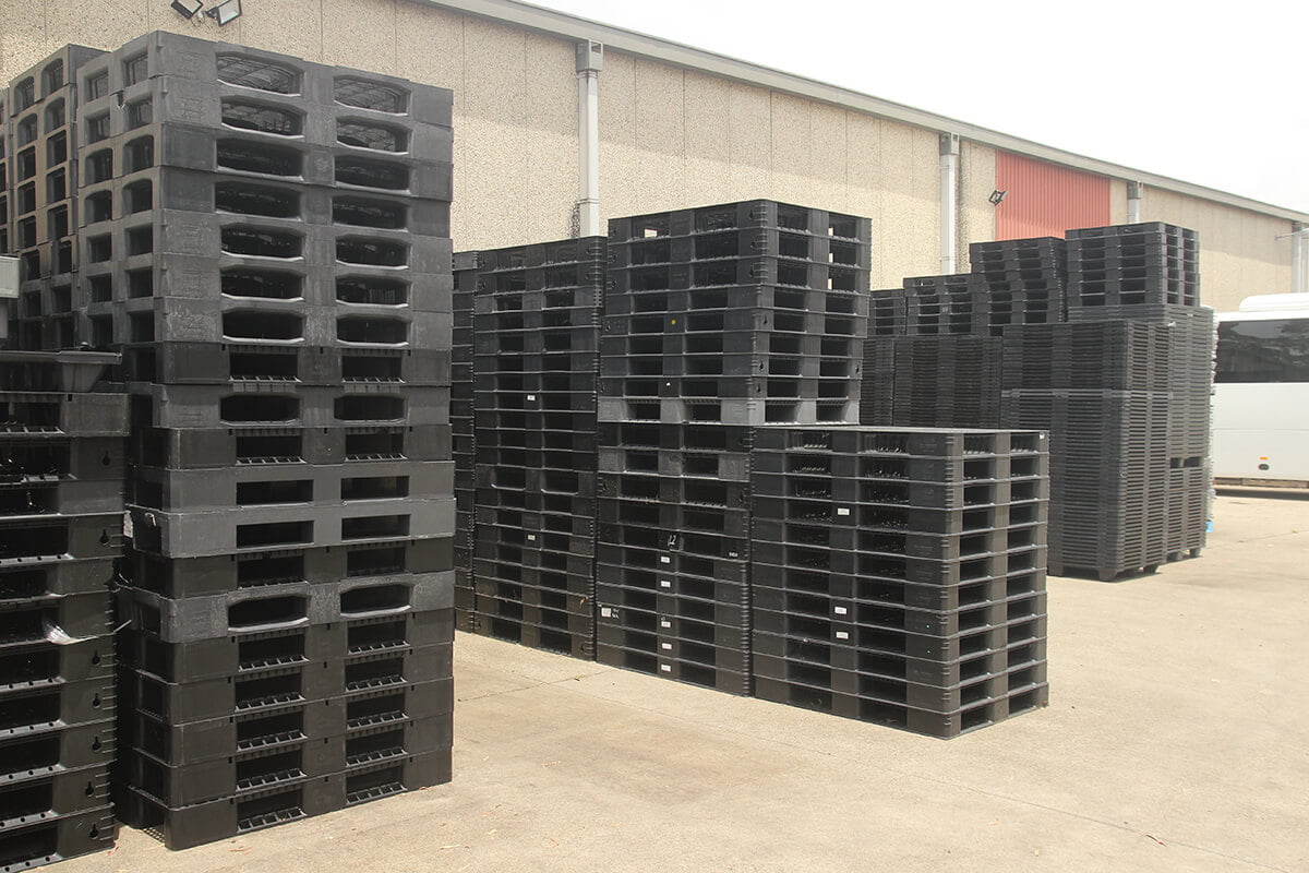 Pallet delivery in progress